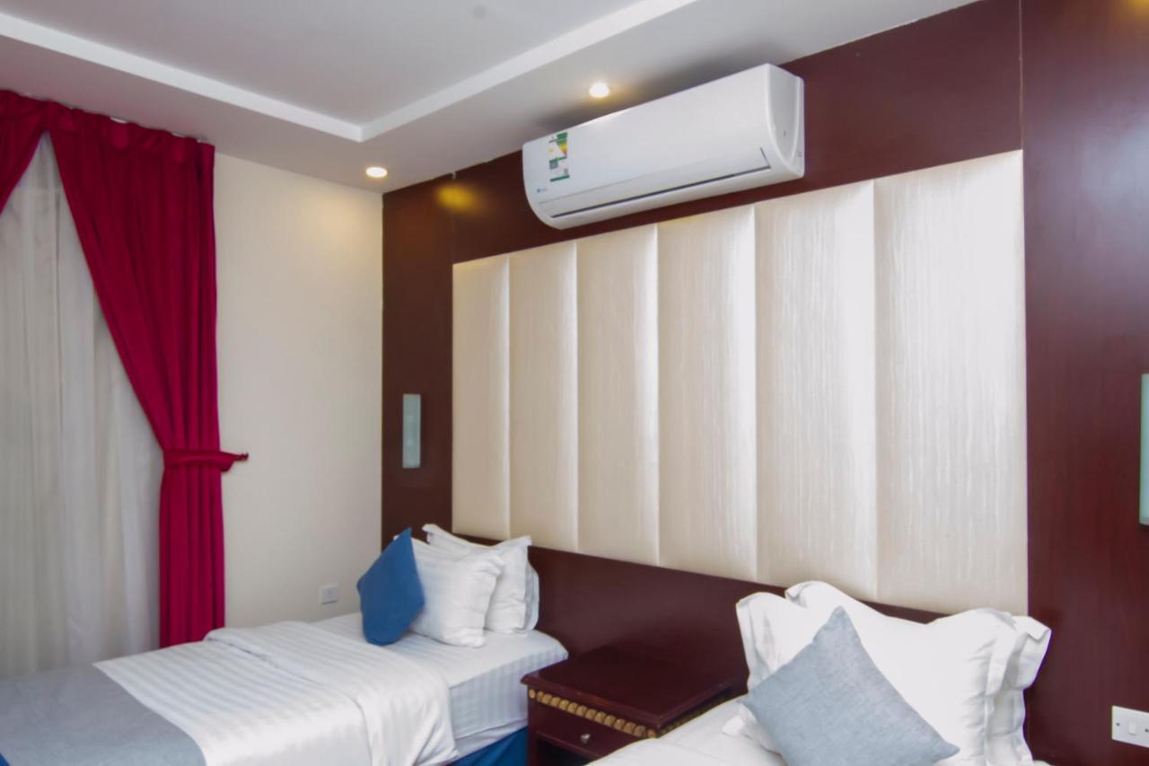 ال متعب سويتس الفلاح 1 Aparthotel Riyadh Exterior photo