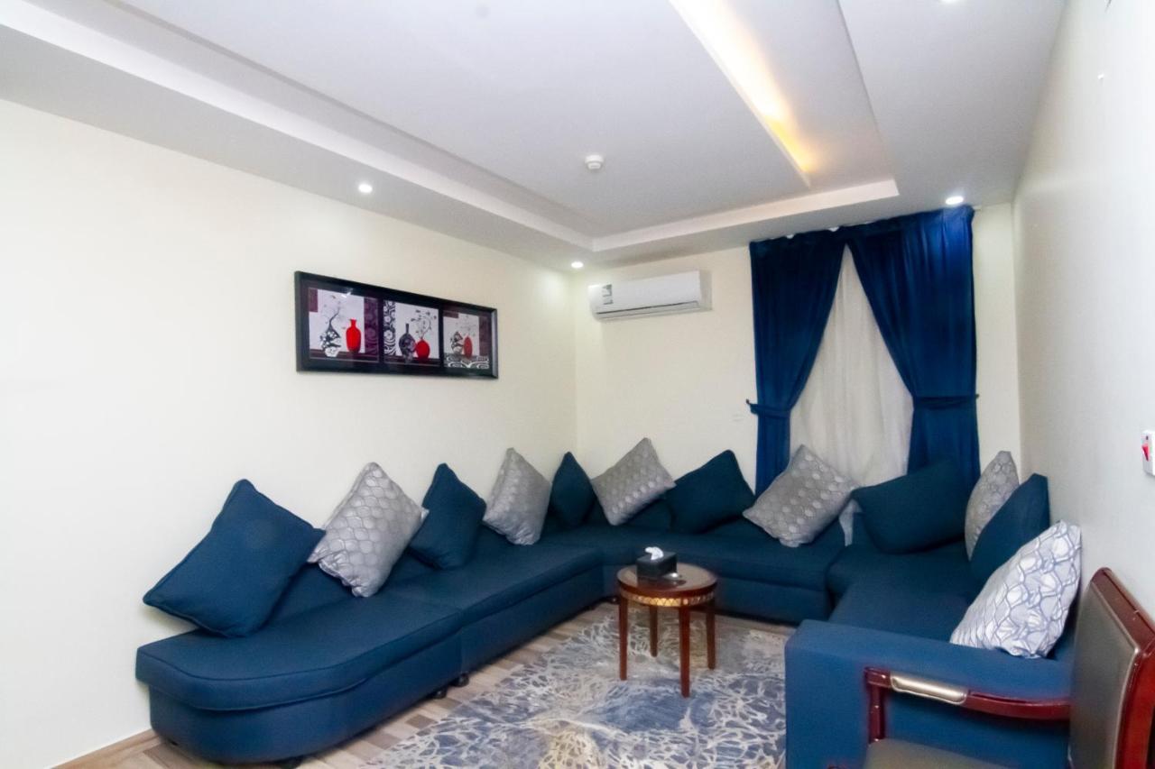 ال متعب سويتس الفلاح 1 Aparthotel Riyadh Exterior photo