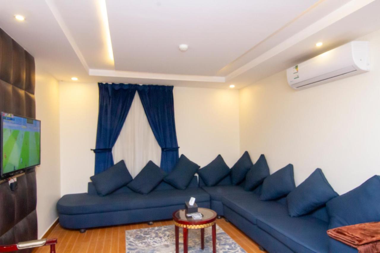 ال متعب سويتس الفلاح 1 Aparthotel Riyadh Exterior photo